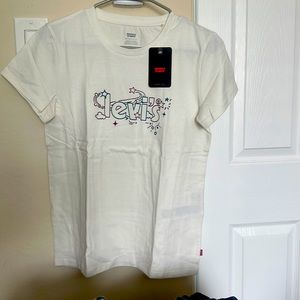 Women’s Levi’s Shirt